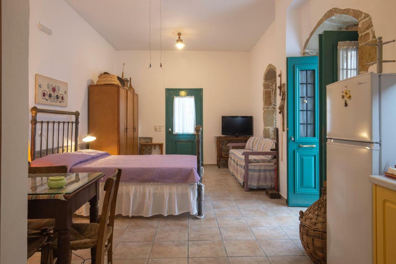 Iliopetra Studio Sivas ภายนอก รูปภาพ